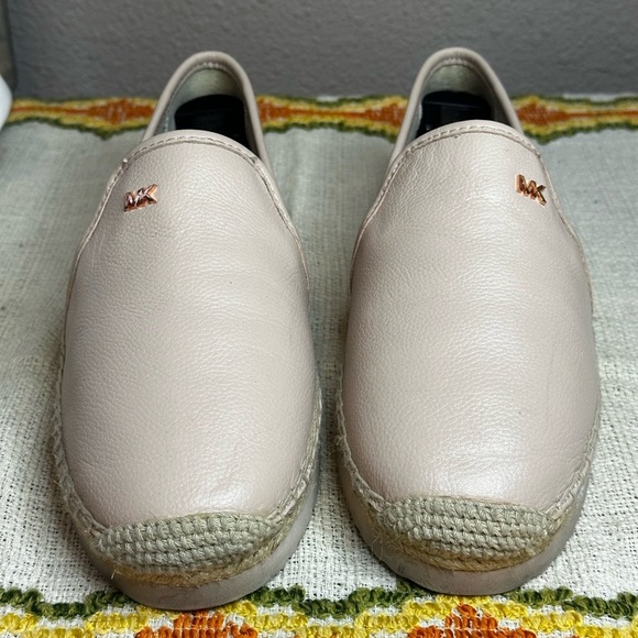 Micheal Kors Pink/Rose Gold Slip-on Loafer espadrille Flats sz 7.5 - Picture 3 of 8